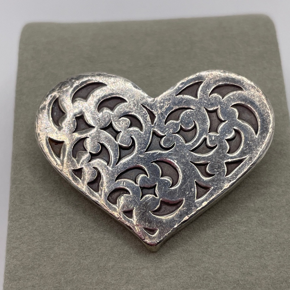 Lois Hill Heart Pin